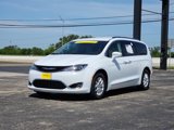 Used 2020 Chrysler Pacifica Touring-L image 3