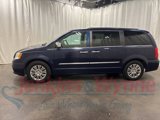 Used 2015 Chrysler Town & Country Touring-L w/ Driver Convenience Group image 2