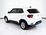 Used 2021 Hyundai Venue SE image 5