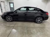 Used 2012 Chrysler 200 S image 2