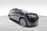 Used 2024 Volkswagen Taos SE image 6