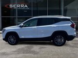 Used 2022 GMC Terrain SLT w/ Tech Package image 2