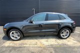 Certified 2022 Porsche Macan image 2