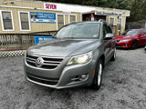 Used 2010 Volkswagen Tiguan SE image 4
