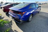 Used 2024 Hyundai Elantra SE image 3