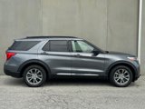 Used 2022 Ford Explorer XLT w/ Equipment Group 202A image 2