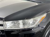 Certified 2018 Toyota Highlander XLE image 2