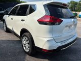 Used 2017 Nissan Rogue S image 5