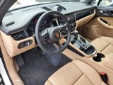 Used 2025 Porsche Macan image 3