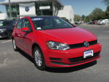 Used 2015 Volkswagen Golf S image 2