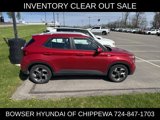 Certified 2022 Hyundai Venue Limited w/ Cargo Package image 3