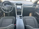 Used 2020 Ford Fusion SE image 2