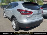 Used 2021 Nissan Rogue Sport S image 2