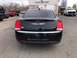 Used 2018 Chrysler 300 Touring L image 6