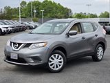 Used 2016 Nissan Rogue S image 2