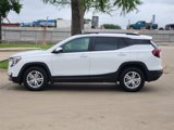 Used 2024 GMC Terrain SLE w/ Driver Convenience Package image 4