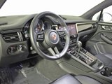 Certified 2024 Porsche Macan image 4