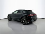 Certified 2024 Porsche Macan image 3