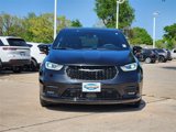 Used 2022 Chrysler Pacifica Limited w/ S Appearance Package image 2