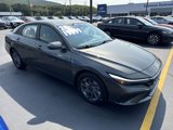 Used 2024 Hyundai Elantra SEL image 3
