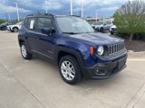 Used 2018 Jeep Renegade Latitude w/ Cold Weather Group image 3