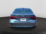 Used 2021 Toyota Avalon Limited image 5