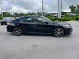 Used 2018 Toyota Camry SE w/ Convenience Package image 2