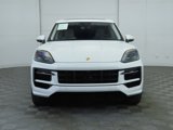Used 2024 Porsche Cayenne image 2