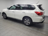 Used 2018 Nissan Pathfinder SV image 3