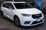 Used 2021 Chrysler Pacifica Limited w/ Uconnect Theater Family Group image 3