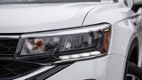 Certified 2024 Volkswagen Taos SE image 2