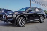 Used 2023 Nissan Rogue SV image 2