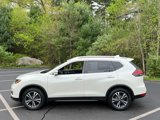 Used 2019 Nissan Rogue SV w/ Premium Package image 2