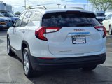 Used 2022 GMC Terrain SLE w/ Driver Convenience Package image 4