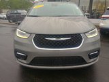 Used 2022 Chrysler Pacifica Touring-L image 2