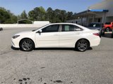 Used 2017 Toyota Camry SE image 5