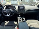 Used 2022 Nissan Altima 2.5 SV image 2