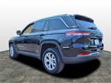 Used 2022 Jeep Grand Cherokee Limited image 3