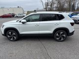 New 2025 Volkswagen Taos SE image 3