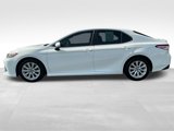 Used 2018 Toyota Camry L image 2