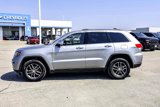 Used 2017 Jeep Grand Cherokee Limited w/ Luxury Group II image 3