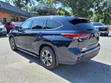 Used 2022 Toyota Highlander XLE image 4