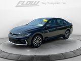 Used 2025 Volkswagen Jetta SE image 3