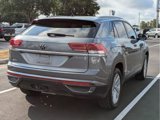 Used 2022 Volkswagen Atlas Cross Sport SE image 5