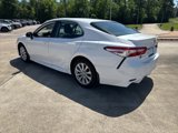Used 2020 Toyota Camry SE image 3