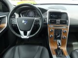 Used 2016 Volvo XC60 T6 Platinum w/ Climate Package image 2