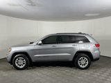 Used 2018 Jeep Grand Cherokee Laredo image 3