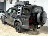 Used 2023 Land Rover Defender 130 SE image 4