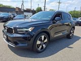 Used 2020 Volvo XC40 T5 Momentum w/ Protection Package Premier image 3