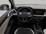 New 2025 Volkswagen Taos SE image 4